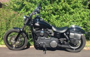 Sacoche Myleatherbikes Harley Dyna Street Bob_103